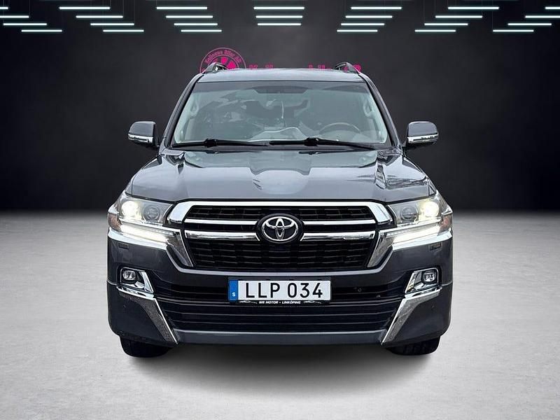Begagnad Toyota Land Cruiser 265 HK (194 kW) 2008 Grå SUV
