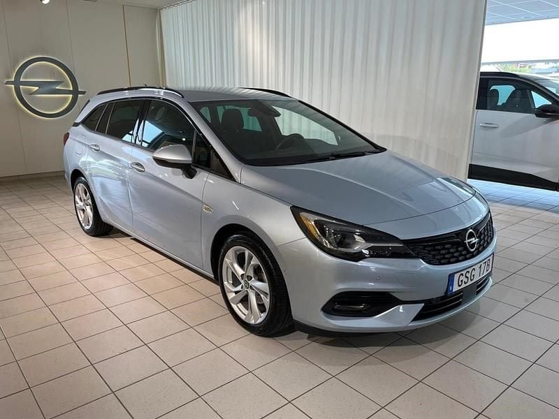 Grå Begagnad 2019 Opel Astra Kombi | 199 000 kr (Marknadspris) - Bild 1/4