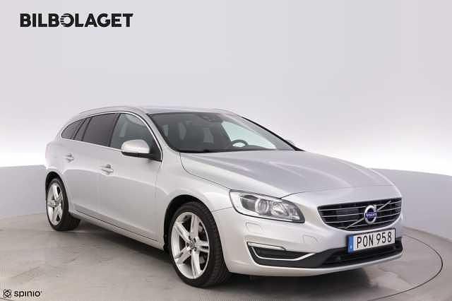Silver Begagnad 2018 Volvo V60 Standard Kombi | 159 800 kr (Lite dyr) - Bild 1/4