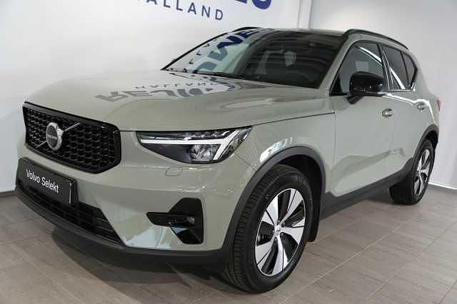Begagnad 2025 Volvo XC40 SUV | 389 500 kr (Marknadspris) - Bild 1/4