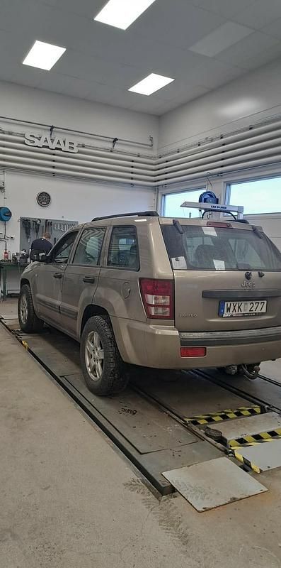 Begagnad Jeep Grand Cherokee 231 HK (169 kW) 2005 SUV