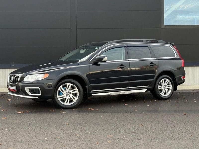 Svart Begagnad 2011 Volvo XC70 Summum Kombi | 129 800 kr (Marknadspris) - Bild 1/4