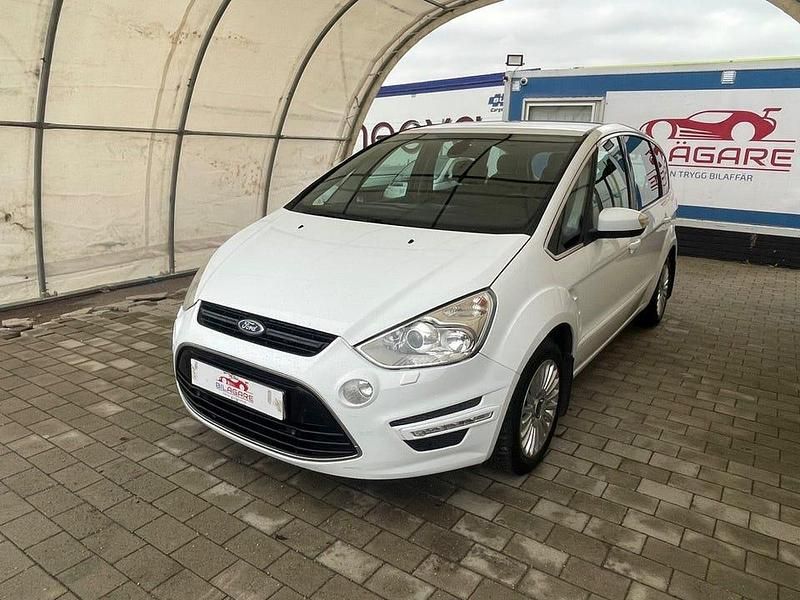 Begagnad Ford S-MAX Business Edition 140 HK (102 kW) 2013 Vit Minibuss