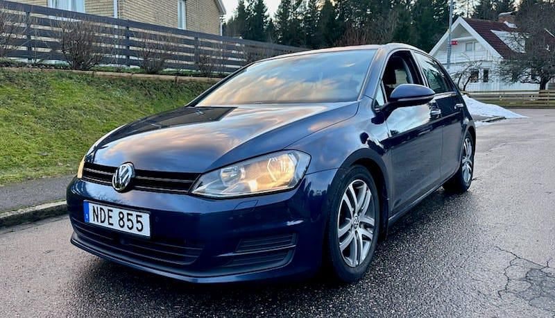 Begagnad 2013 VW Golf VII Halvkombi | 78 500 kr (Marknadspris) - Bild 1/4