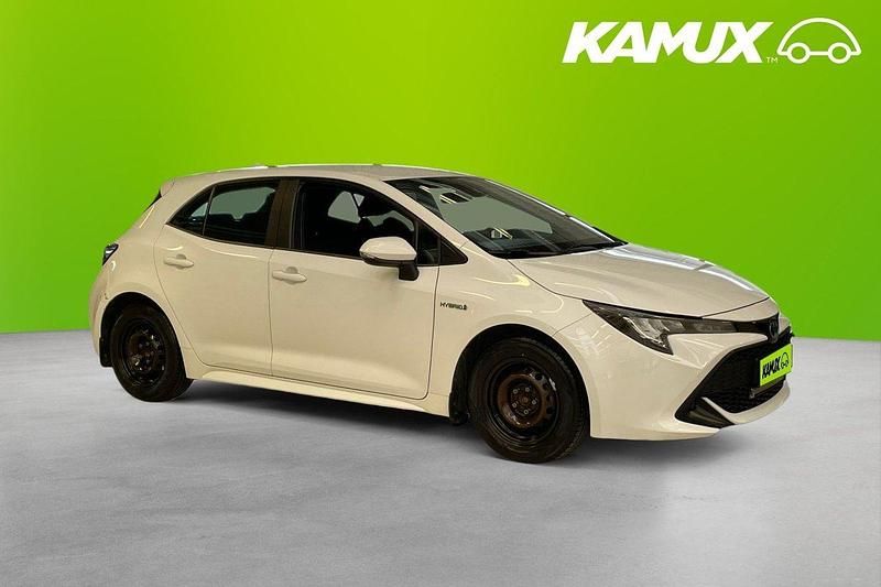 Vit Begagnad 2020 Toyota Corolla Hybrid Life Halvkombi | 169 700 kr (Marknadspris) - Bild 1/3