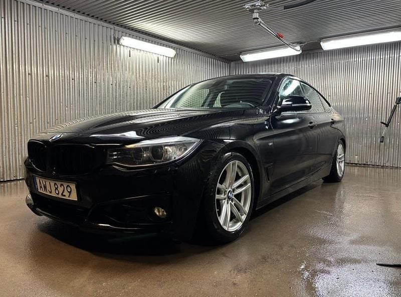 Begagnad 2015 BMW 330 Gran Turismo | 155 000 kr - Bild 1/4