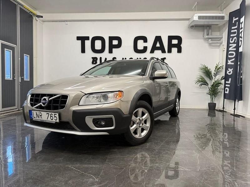 Begagnad Volvo XC70 Momentum 163 HK (119 kW) 2011 Brun Kombi