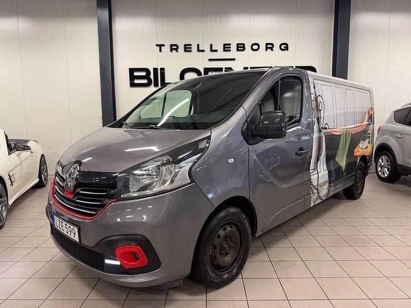 Grå Begagnad 2019 Renault Trafic Van | 109 900 kr (Superpris) - Bild 1/4
