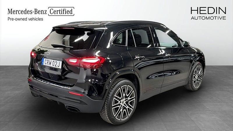 Begagnad Mercedes GLA250 Advanced Plus 218 HK (160 kW) 2025 Svart SUV