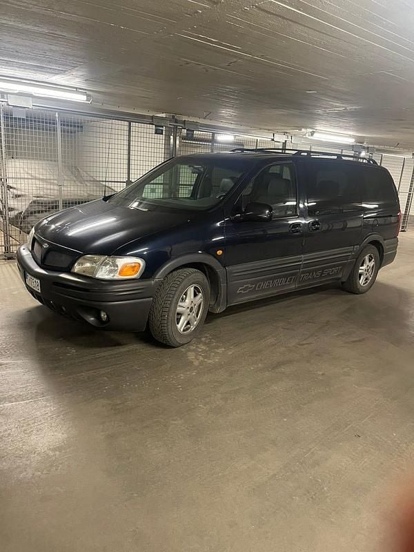 Begagnad 2003 Chevrolet Trans Sport Sport Minibuss | 32 000 kr - Bild 1/4