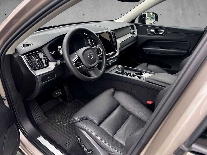 Begagnad 2024 Volvo XC60 SUV | 544 900 kr (Dyr) - Bild 1/4