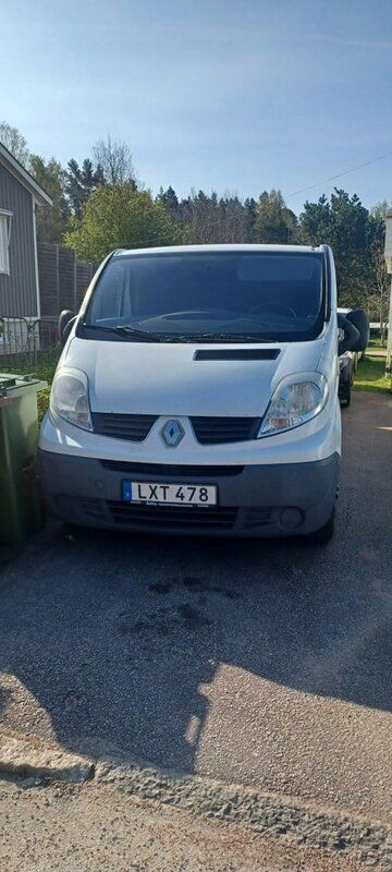 Vit Begagnad 2011 Renault Trafic Van | 60 000 kr (Marknadspris) - Bild 1/1