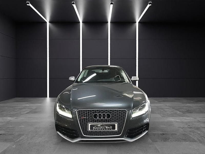 Begagnad Audi RS5 450 HK (330 kW) 2010 Grå (daytona grå, pearl effect) Sportkupé