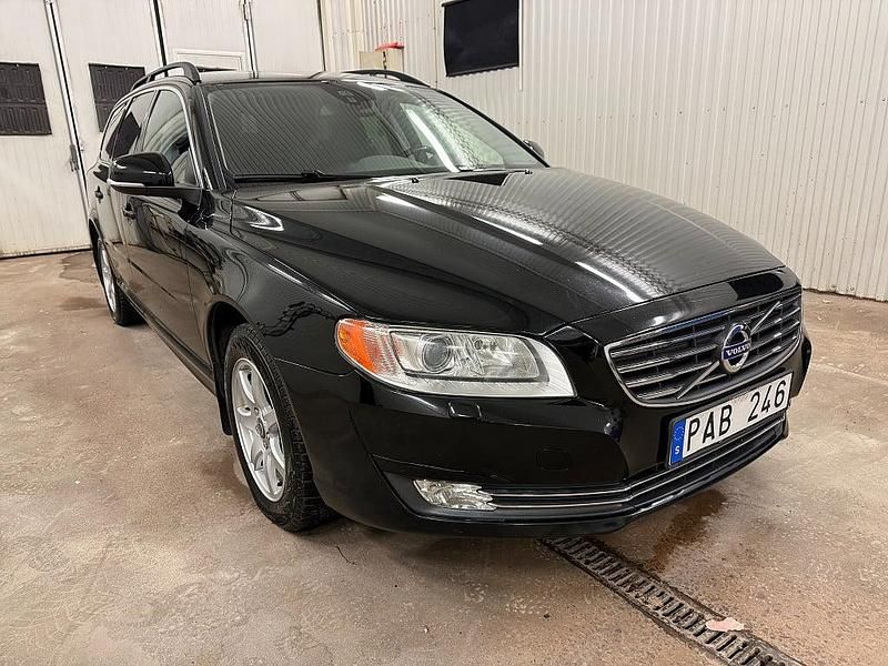 Begagnad Volvo V70 163 HK (119 kW) 2013 Svart Kombi