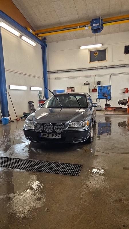 Begagnad 2009 Volvo S60 Sedan | 27 000 kr (Superpris) - Bild 1/4