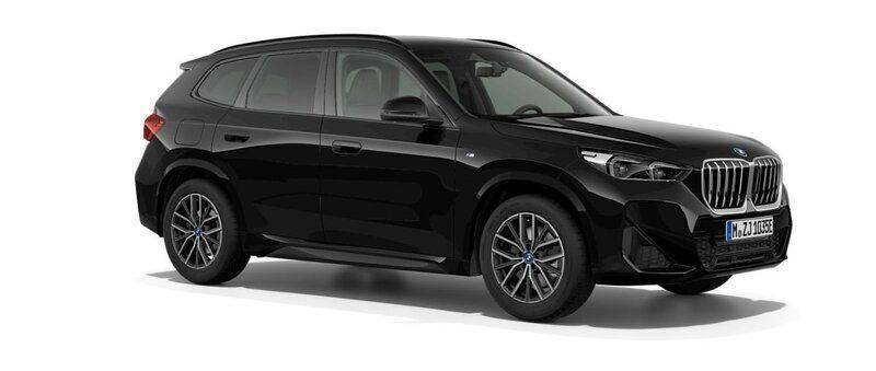 Svart (black sapphire metallic) Ny 2025 BMW X1 Comfort Edition SUV | 647 900 kr (Marknadspris) - Bild 1/3