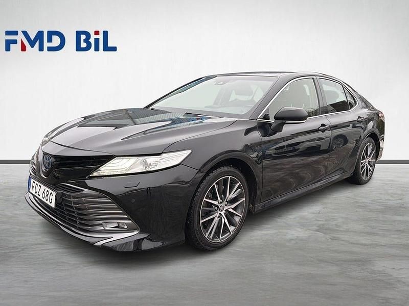Begagnad Toyota Camry Hybrid Executive 218 HK (160 kW) 2021 Svart