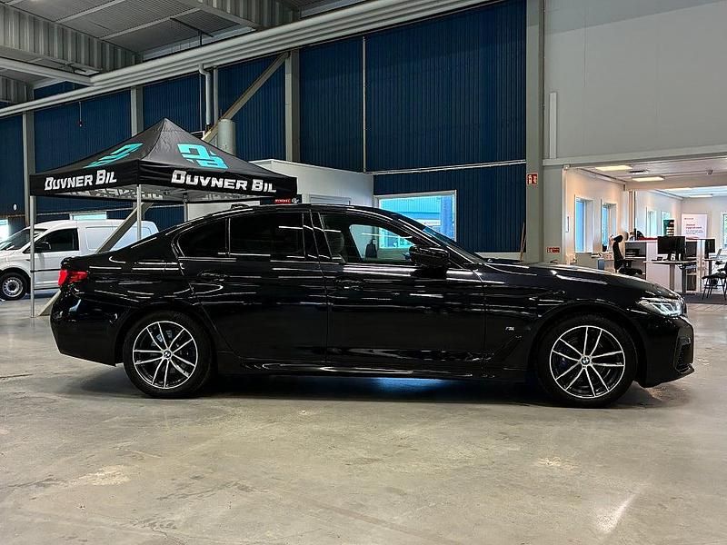Begagnad BMW 545e M Sport 395 HK (290 kW) 2020 Svart Sedan