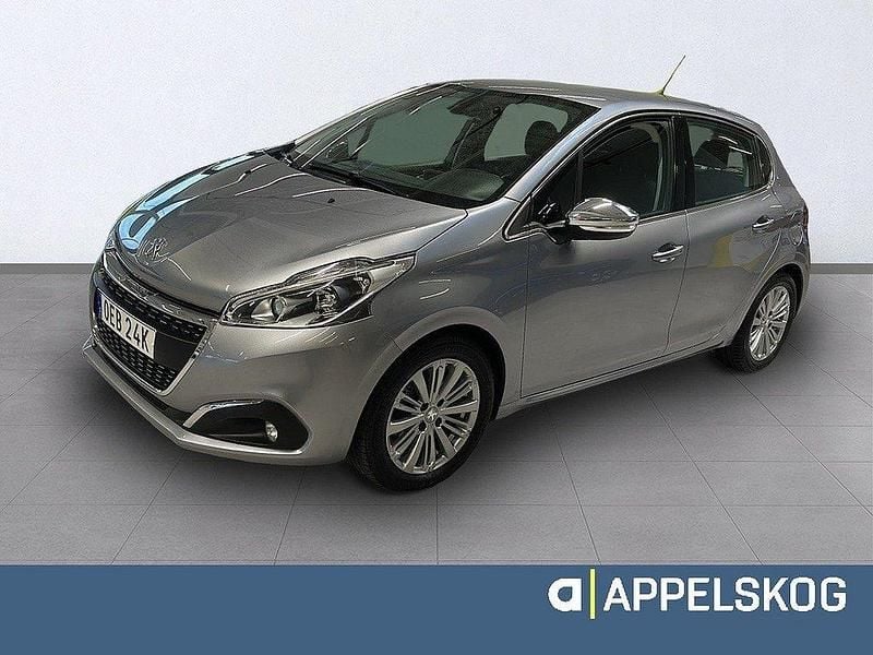 Mörkgrå (gråmetallic) Begagnad 2019 Peugeot 208 Allure Halvkombi | 94 900 kr (Bra pris) - Bild 1/4