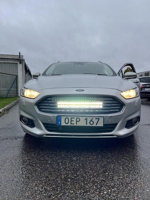 Grå Begagnad 2016 Ford Mondeo Titanium Kombi | 96 000 kr (Bra pris) - Bild 1/4