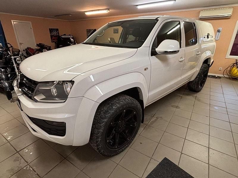 Vit Begagnad 2018 VW Amarok Comfortline Pickup | 329 000 kr (Dyr) - Bild 1/4