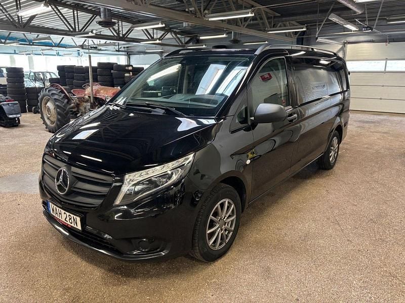 Svart Begagnad 2021 Mercedes Vito Van | 249 900 kr (Superpris) - Bild 1/4