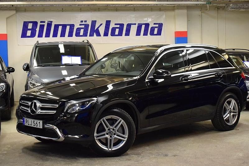 Svart Begagnad 2017 Mercedes GLC220 SUV | 259 000 kr (Lite dyr) - Bild 1/4