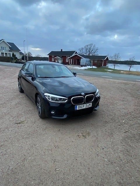 Begagnad BMW 118 136 HK (100 kW) 2019 Halvkombi