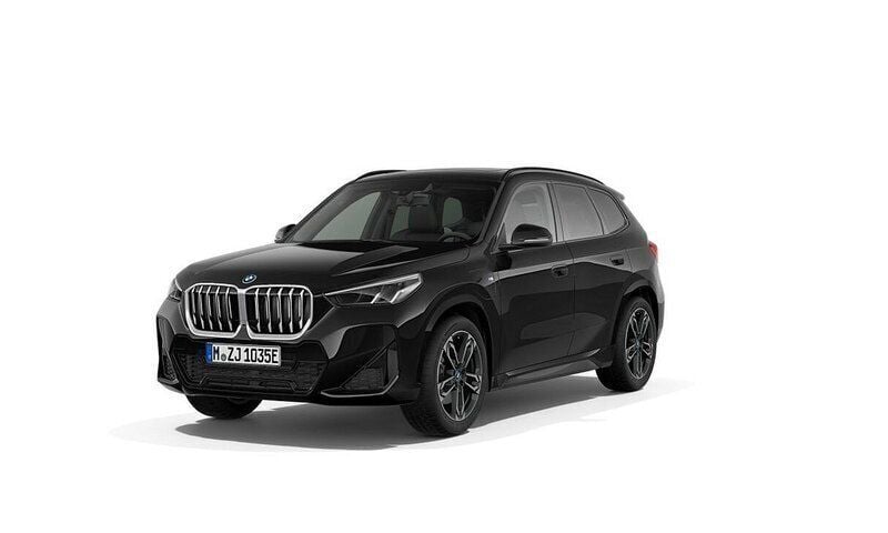 Black sapphire metallic Ny 2025 BMW X1 Comfort Edition SUV | 664 500 kr - Bild 1/4