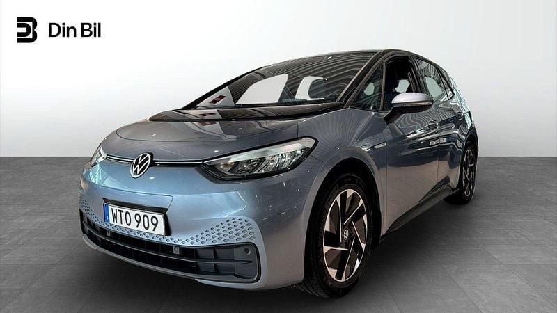 Blå Begagnad 2022 VW ID.3 Pro Performance Halvkombi | 269 900 kr (Marknadspris) - Bild 1/4