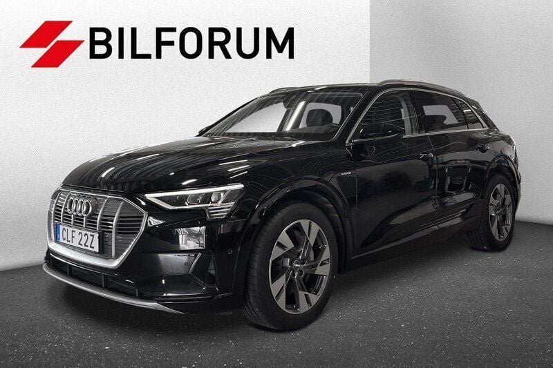 Svart Begagnad 2020 Audi e-tron SUV | 324 900 kr (Marknadspris) - Bild 1/4
