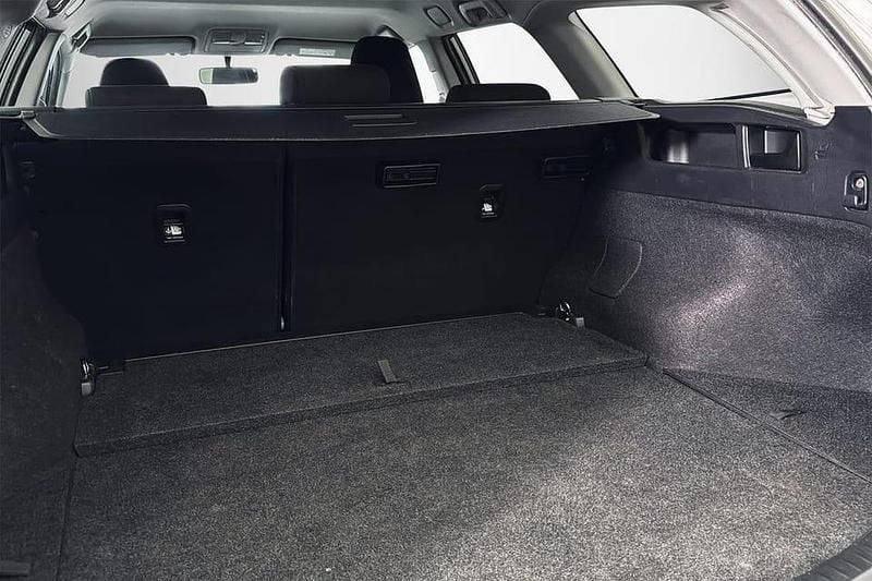 Begagnad Toyota Auris Touring Sports 133 HK (97 kW) 2015 Brun Kombi