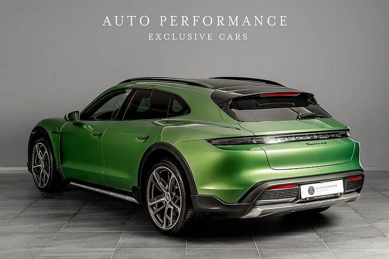Begagnad Porsche Taycan Cross Turismo 300 kW (408 HK) 2022 Kombi
