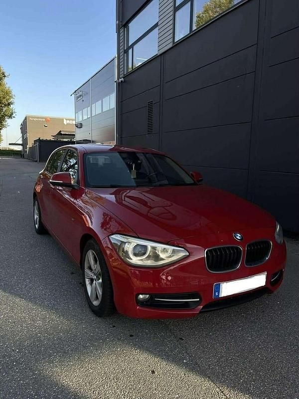 Begagnad 2012 BMW 118 Halvkombi | 75 000 kr (Marknadspris) - Bild 1/4