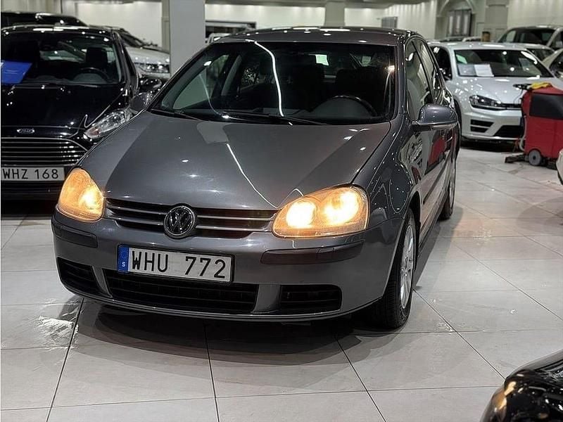 Grå Begagnad 2010 VW Golf VI Halvkombi | 49 900 kr (Superpris) - Bild 1/4