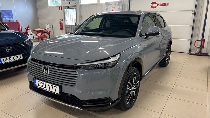 Begagnad Honda HR-V Advance 146 HK (107 kW) 2024 Grå (urban grey) SUV