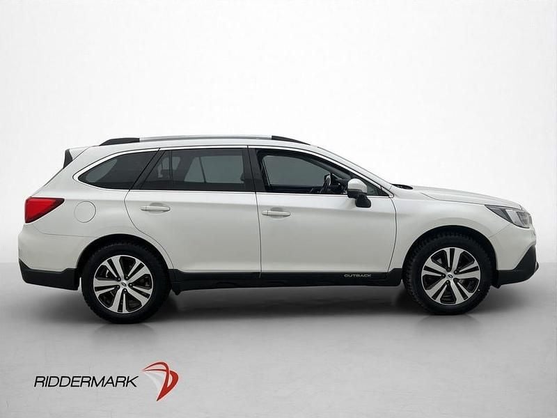Begagnad Subaru Outback 175 HK (128 kW) 2019 Vit Kombi