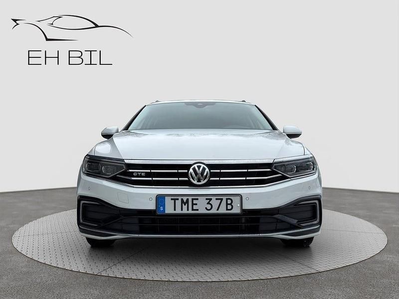 Begagnad VW Passat GTE 218 HK (160 kW) 2020 Vit