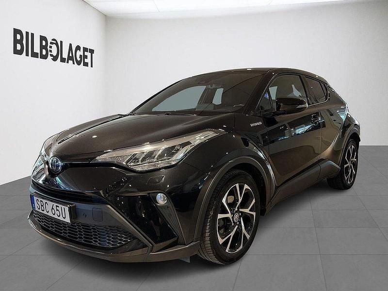 Svart Begagnad 2021 Toyota C-HR Edition SUV | 239 800 kr (Marknadspris) - Bild 1/4
