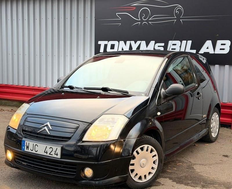 Begagnad Citroën C2 VTR Sport 109 HK (80 kW) 2004 Svart Halvkombi