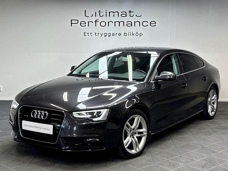 Grå Begagnad 2013 Audi A5 Sportback Halvkombi | 149 000 kr (Marknadspris) - Bild 1/4