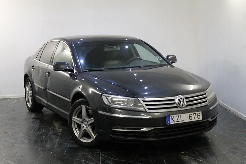 Begagnad VW Phaeton 239 HK (175 kW) 2010 Grå Sedan