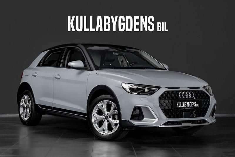 Grå Begagnad 2022 Audi A1 Halvkombi | 239 000 kr - Bild 1/4