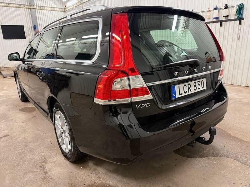 Begagnad Volvo V70 Standard 190 HK (139 kW) 2015 Svart Kombi