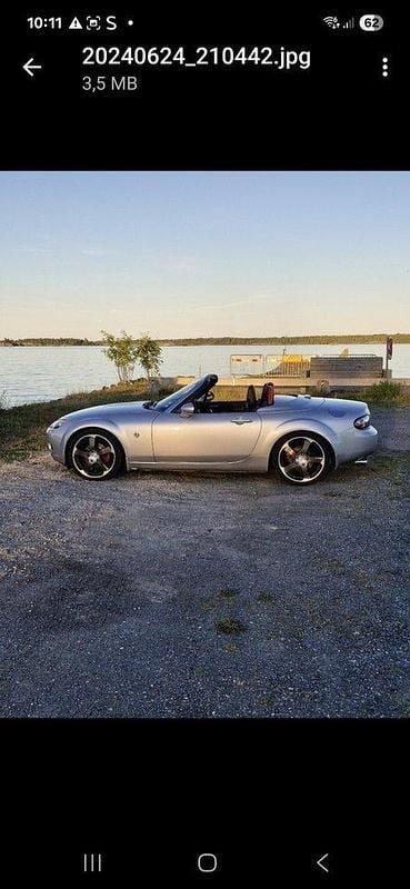 Grå Begagnad 2008 Mazda MX5 Inclusive Cab | 160 000 kr (Marknadspris) - Bild 1/1