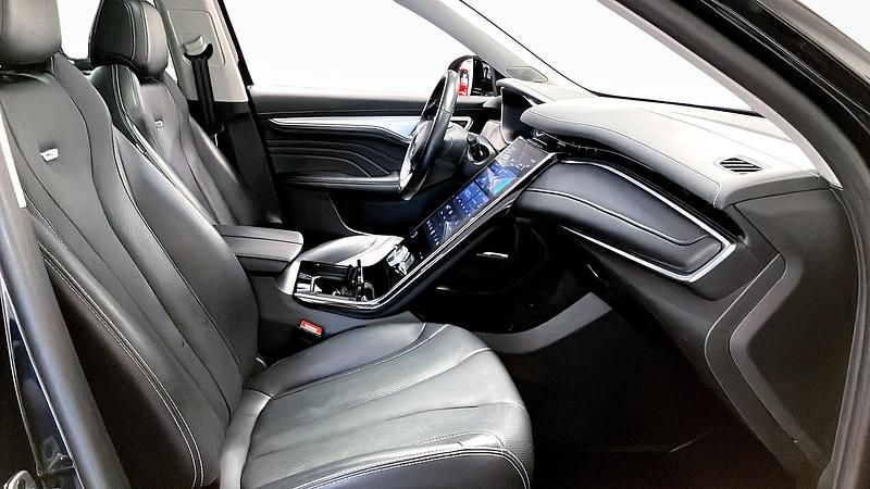 Begagnad MG Marvel R Performance 211 kW (288 HK) 2022 Svart SUV