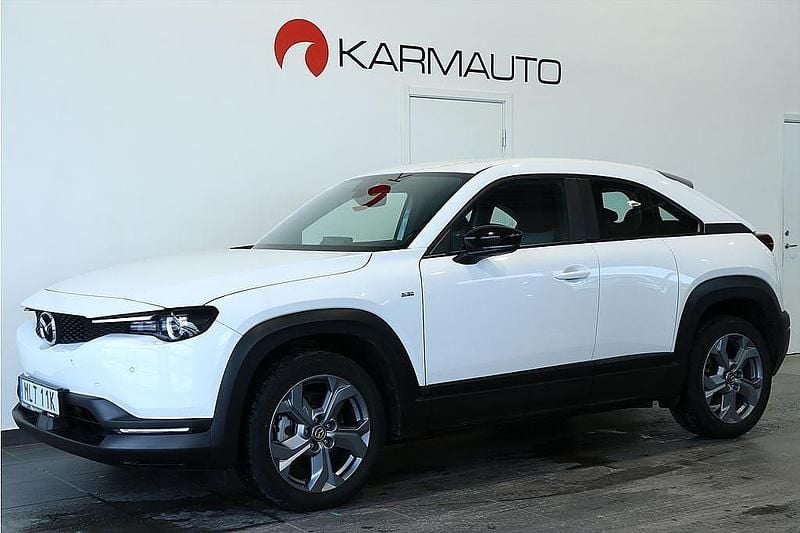 Begagnad Mazda MX30 Exclusive-Line 105 kW (143 HK) 2022 Vit SUV