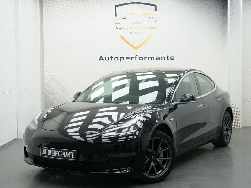 Svart Begagnad 2020 Tesla Model 3 Long Range Sedan | 279 000 kr (Lite dyr) - Bild 1/4