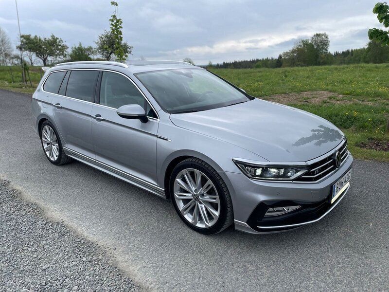 Silver Begagnad 2020 VW Passat GT Kombi | 259 000 kr (Lite dyr) - Bild 1/4