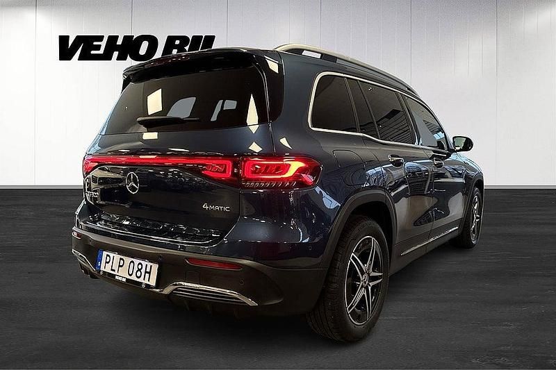 Begagnad Mercedes EQB300 AMG 167 kW (228 HK) 2022 Blå SUV